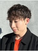 波巻きシャドウパーマスタイル