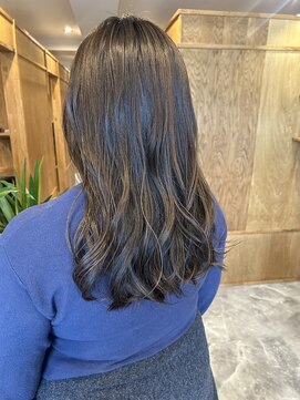 トゥーリ 大野城下大利店(tuuli) ブリーチなしで叶える柔らかハイライト