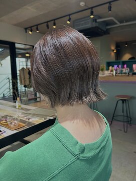 アルヴァ(ALVA) 外はねミニボブ