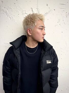 ヘアサロン エフ 渋谷(F) 抜きっぱなしブリーチ×スパイキーショート