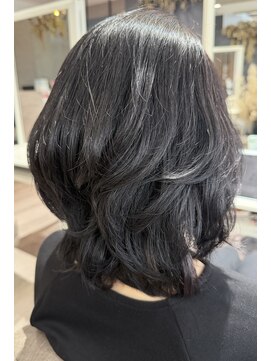 サロウィン 千葉(SALOWIN) 憧れのヘアスタイルにチャレンジ(扱いやすくなる美髪縮毛矯正)