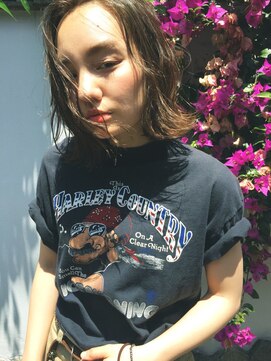 オルセン(OLSEN) 【BALLOON HAIR】外ハネウェーブ×ハーレーT