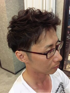 ヘアアンドリラクゼーション シャッセ(Hair&Relaxation SASE) 《サイドすっきり!!》刈り上げ×メンズパーマ!!