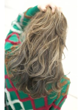 ニューラインギンザ(New-Line 銀座) 《New-Line 代表YUTAKA》ハイライトローライトニュアンスロング