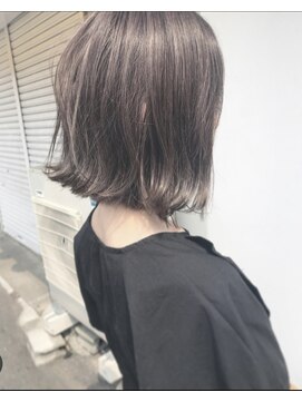 ホロホロヘアー(Hair) 《holoholo hair》きりっぱなしボブ　ピンクシルバー