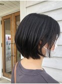 ショートボブ