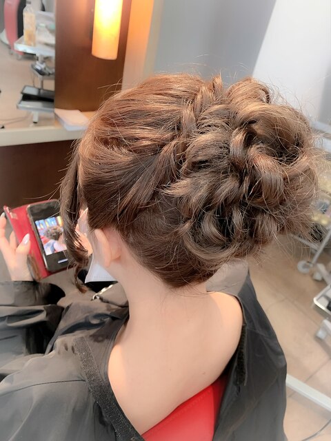 華やか高めお団子ヘアアレンジ