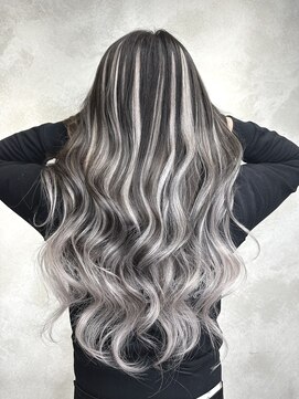 アルマバイロサ(ALMA by ROSA) シールエクステでバレイヤージュスタイル/担当rui