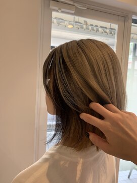 アズールサン 草加西口店(azule-sun) ローライトバング,ミルクティーベージュ,ブリーチカラー【草加】