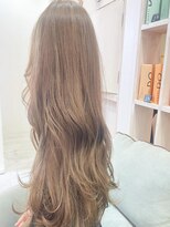 エルフ(elf)&nbsp;柔らかナチュラルベージュロング