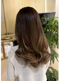 結んでも可愛いコテ巻きゆるめパーマ