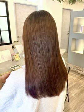 ヴィサージュバスク(VISAGE ba.s.k) 艶髪『美髪縮毛矯正』