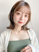 小顔似合わせカットメルティカラー外ハネスタイルa
