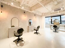 アイニティ 江坂(Inity)の雰囲気（あなただけのオシャレな艶髪/江坂/髪質改善/縮毛矯正/傷まない）