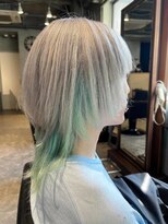 ニフティ(NIFTY)&nbsp;ホワイトブロンド×シアンブルー×ウルフ/熊本/上通