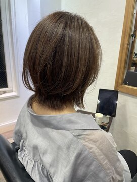 ハーツ(Heart's) 白髪ぼかし/イメチェンヘアスタイル/前髪カタログ/ショートボブ