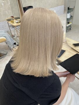 イェッカ(YECCA) ハイトーンベージュ