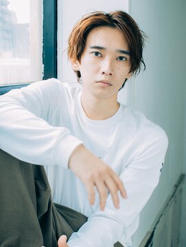 アマリス(Amaris) センターパート×ナチュラルパーマ20代/30代/40代/庭瀬