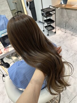 ロンドルピナス 小倉(Lond Lupinus) ミディアムヘア暗めカラー/デザインカラー/フェイスフレーミング