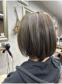 外国人風ハイライトで透明感と立体感UP！赤味のないグレージュ♪