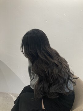 サラ(sara) ウェーブ巻き