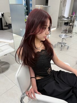 キティー サカエ(kiti SAKAE) ミディアムレイヤー ハッシュカット 韓国ヘア レイヤー 顔周り