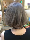 肩上ボブで作る外国人風グレージュグラデーション