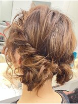プリュス 名古屋(Plus)&nbsp;ふわふわお団子/ツインテール./ツイストアレンジ