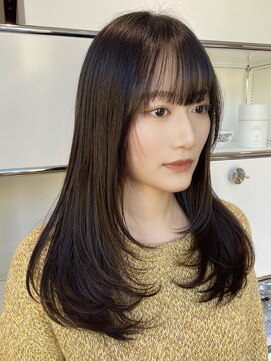 ステア ケース(stair case) 韓国風レイヤーたっぷりロングワンカールアレンジ前髪カット