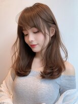 レイヤーカット　ロングヘア　ミルクティーベージュ　透明感