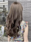 オリーブベージュ×ゆるふわロングで大人な印象に☆彡