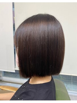 ヘアーアンドビューティーザ エフ(Hair Beauty the F) 切りっぱなしボブ