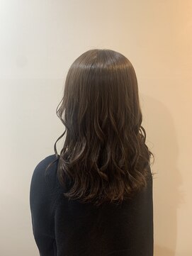 アマネク(AMANEQ by THISCOVER.) ベージュカラー