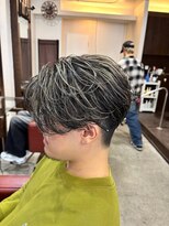 ハイパー(HYPER)&nbsp;細かめ細めハイライト『メンズハイライト／メンズパーマ/眉毛』