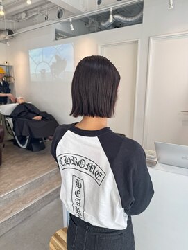 ロカ 表参道(loka) ボブ/切りっぱなしボブ[表参道/ブリーチ/ハイライト]Mai