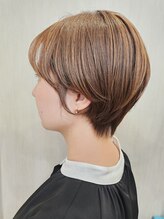ヘアサロンアンドカフェ エイチプラス(H plus)