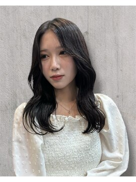 シエスタ(SIESTA) 韓国風レイヤーカット コテ巻き