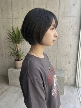 ビュートリアム 梅田(BEAUTRIUM) 顔周りレイヤーボブ