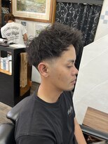 シャンゼ おもろ&nbsp;ツイストパーマ×スキンフェード