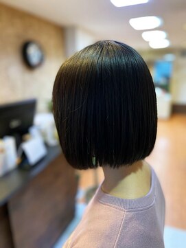 アークスヘアー 小顔ショート/愛されボブ/ツヤ髪/暗髪/似合わせカット