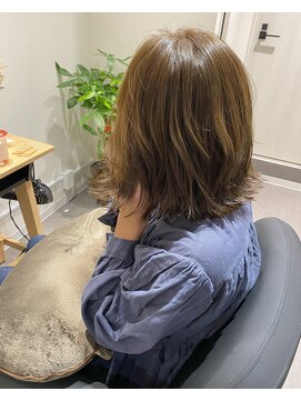 キュー(CEU) 外ハネボブ×切りっぱなし【善行/髪質改善/インナーカラー】