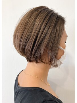 ヘッズ 本八幡店(HEADS) 外ハネボブセクションカラーペールベージュグラデーションカラー