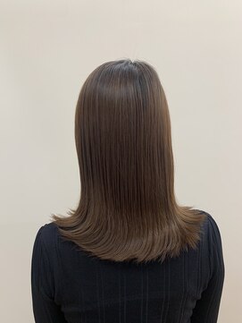 チチョ(chicho) ミディアム外ハネ