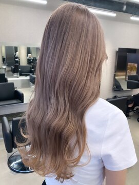 ペレ 栄店(PELE) グレージュ/斜めバング/グレージュカラー/デザインカラー/名駅