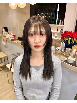 ロンドアジュール 横浜(Lond azur) 顔まわりレイヤー!レイヤーカット!ブルーブラック