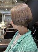 透明感ベージュ