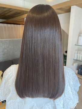 ブルーム ヘア デザイン ドゥーエ(bloom hair design due) ティラミスラテ｜髪質改善×塚口の美髪トリートメント