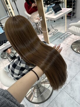 ロンドルピナス 小倉(Lond Lupinus) ブルーブラック/ワイドバング/美髪のススメ/外ハネボブ/北九州