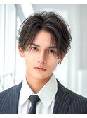 黒髪人気ツーブロックニュアンスセンターパート