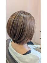アズヘアー ラペ 三日市店(A'z hair LAPAIX)&nbsp;白髪ぼかし×立体感ショートボブ